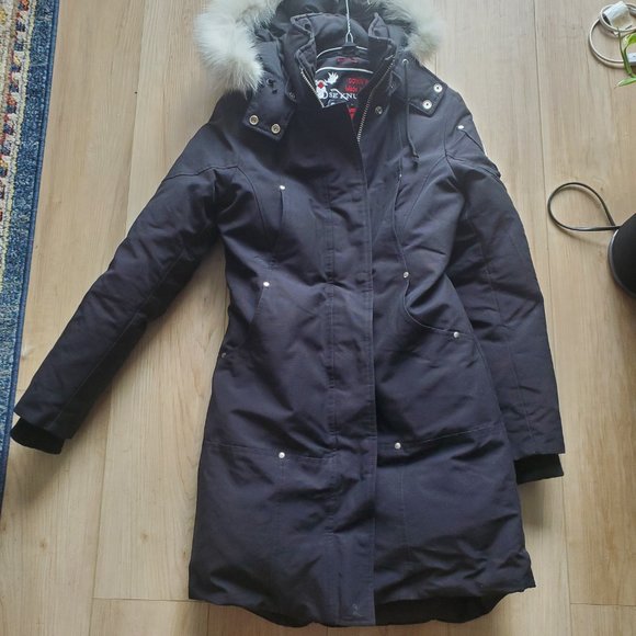 Mooseknuckle womens parka with fur trim - Picture 3 of 7
